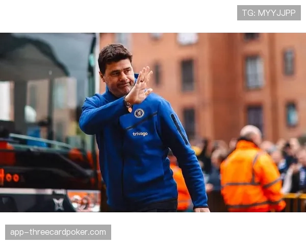 特写:切尔西半场零射正,波切蒂诺场边焦急指挥防线回撤 特写:切尔西半场零射正,波切蒂诺场边焦急指挥防线回撤